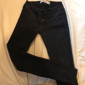 Hollister Super Skinny Jeans